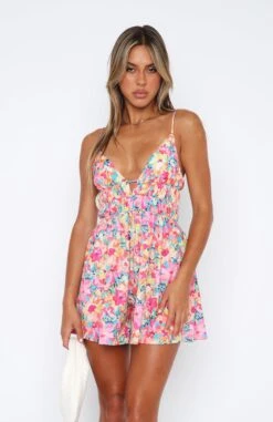 Front Page -White Fox Sales 05.01.221616 14f74f64 f858 4eff 82ed 457447f32f0c