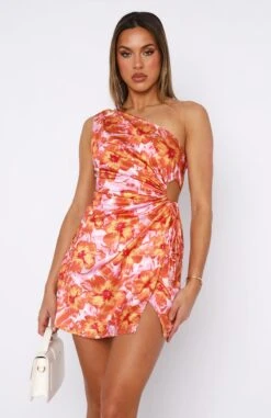 Front Page -White Fox Sales 22.06.2335187